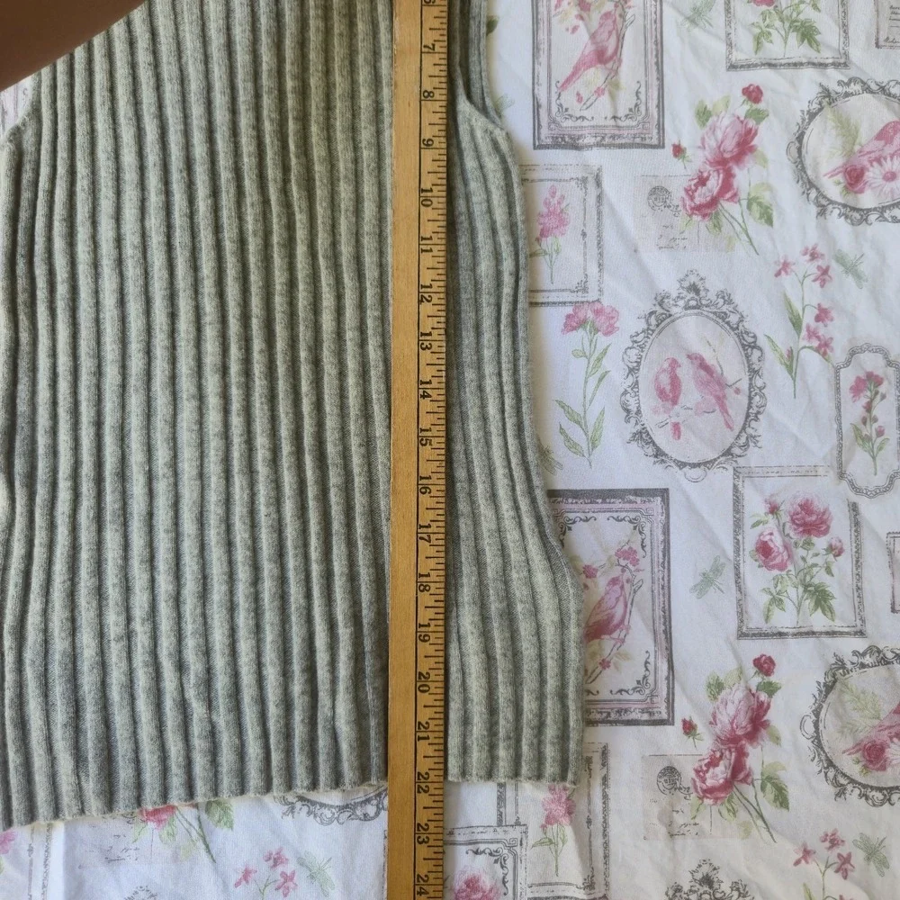 J.Crew Women's Small Cashmere Ribbed Knit Sleeveless Sweater Vest Gray Soft